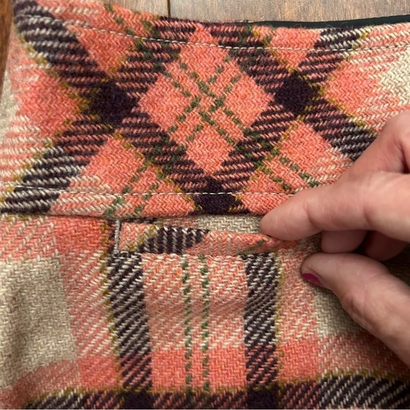 L.L. Bean Favorite Fit Clueless Plaid Skirt, Wool Blend, Light Academia Size 8 - Picture 4 of 10